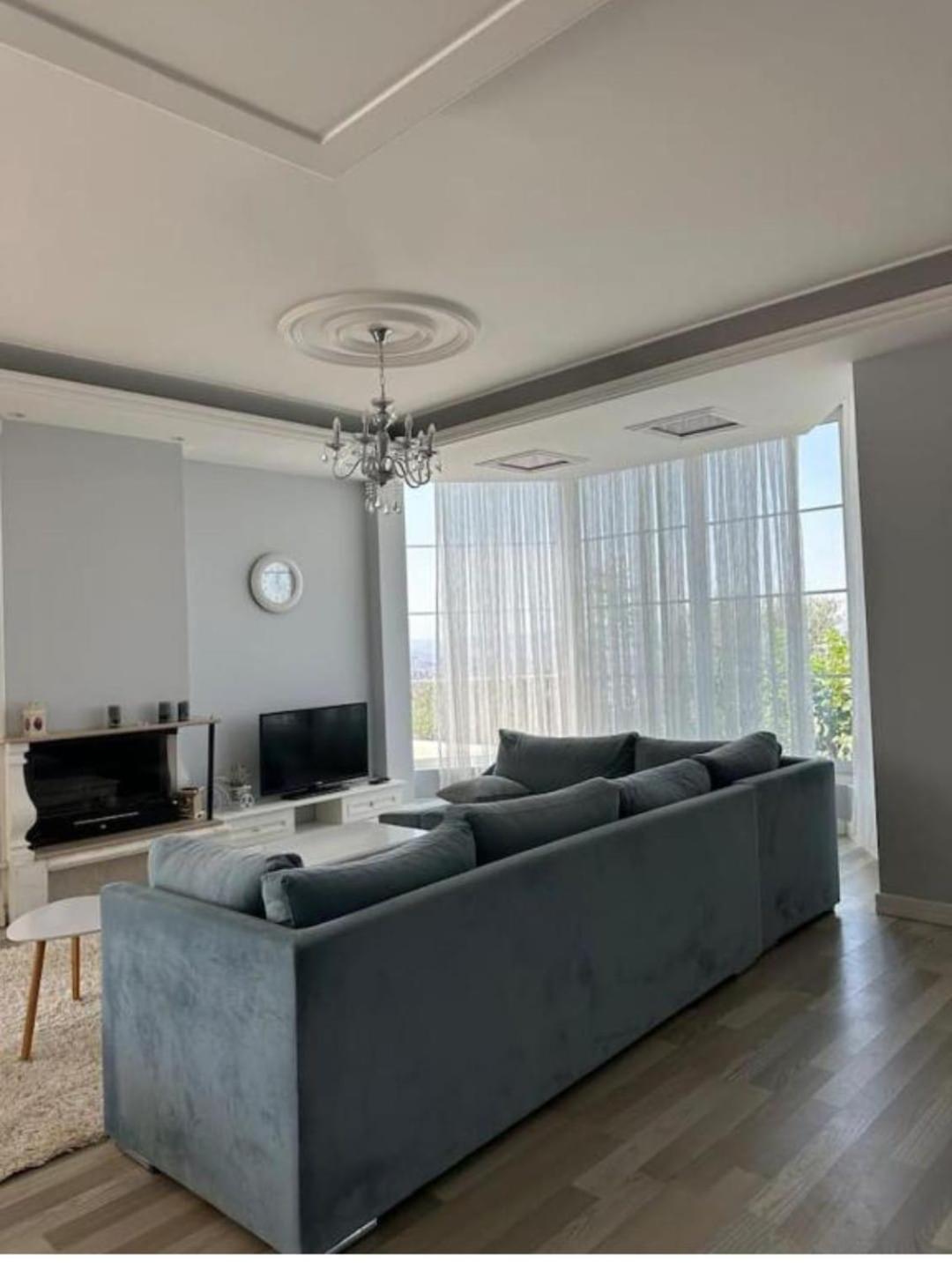 Villa Kamila Tiranë Luaran gambar